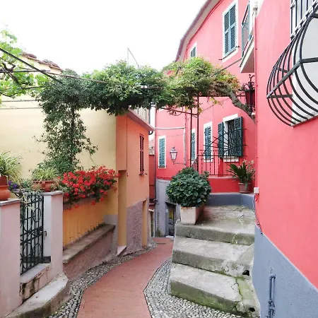 Ca Da Loggia 170s 度假居 Oneglia